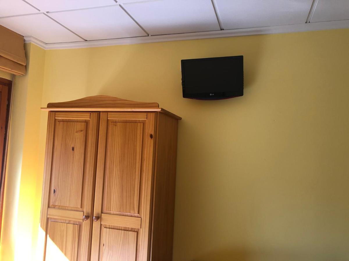 Bar Hostal Torralba De Los Sisones المظهر الخارجي الصورة