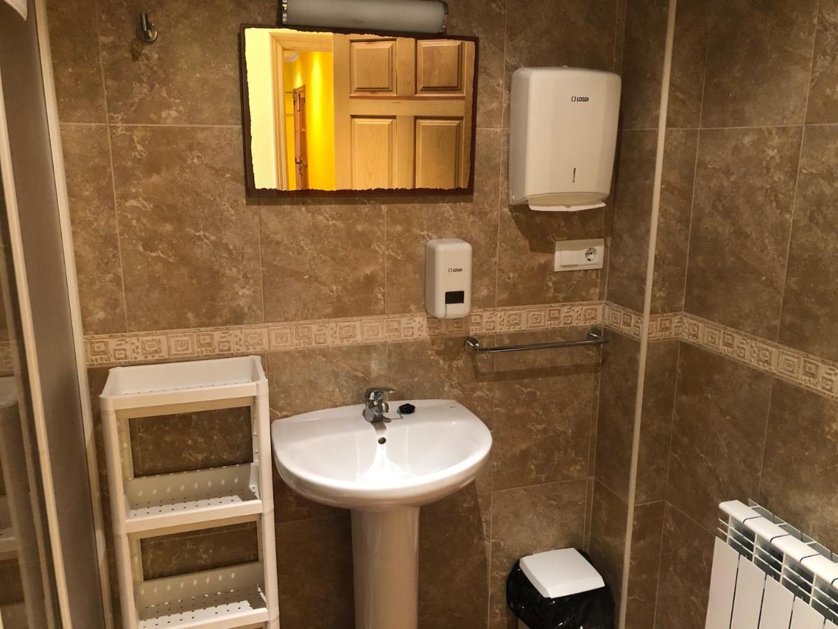 Bar Hostal Torralba De Los Sisones المظهر الخارجي الصورة