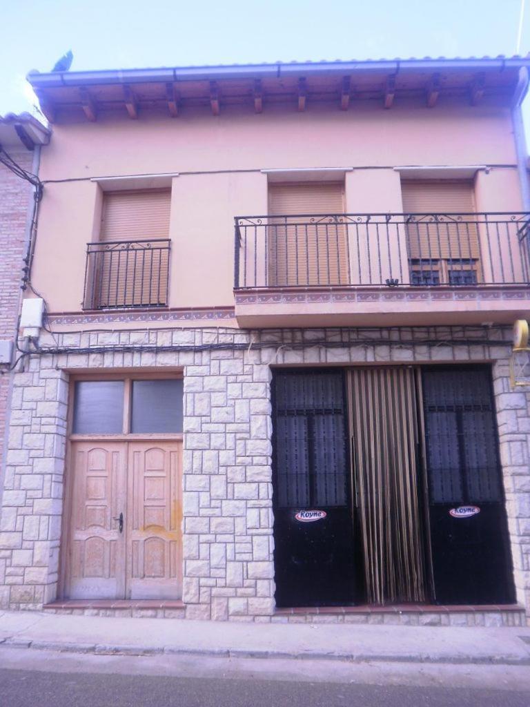 Bar Hostal Torralba De Los Sisones المظهر الخارجي الصورة